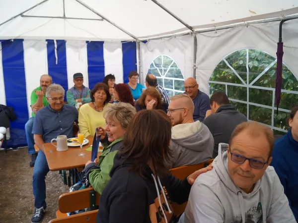 Wildsaugrillen 2018 – Essen im Zelt